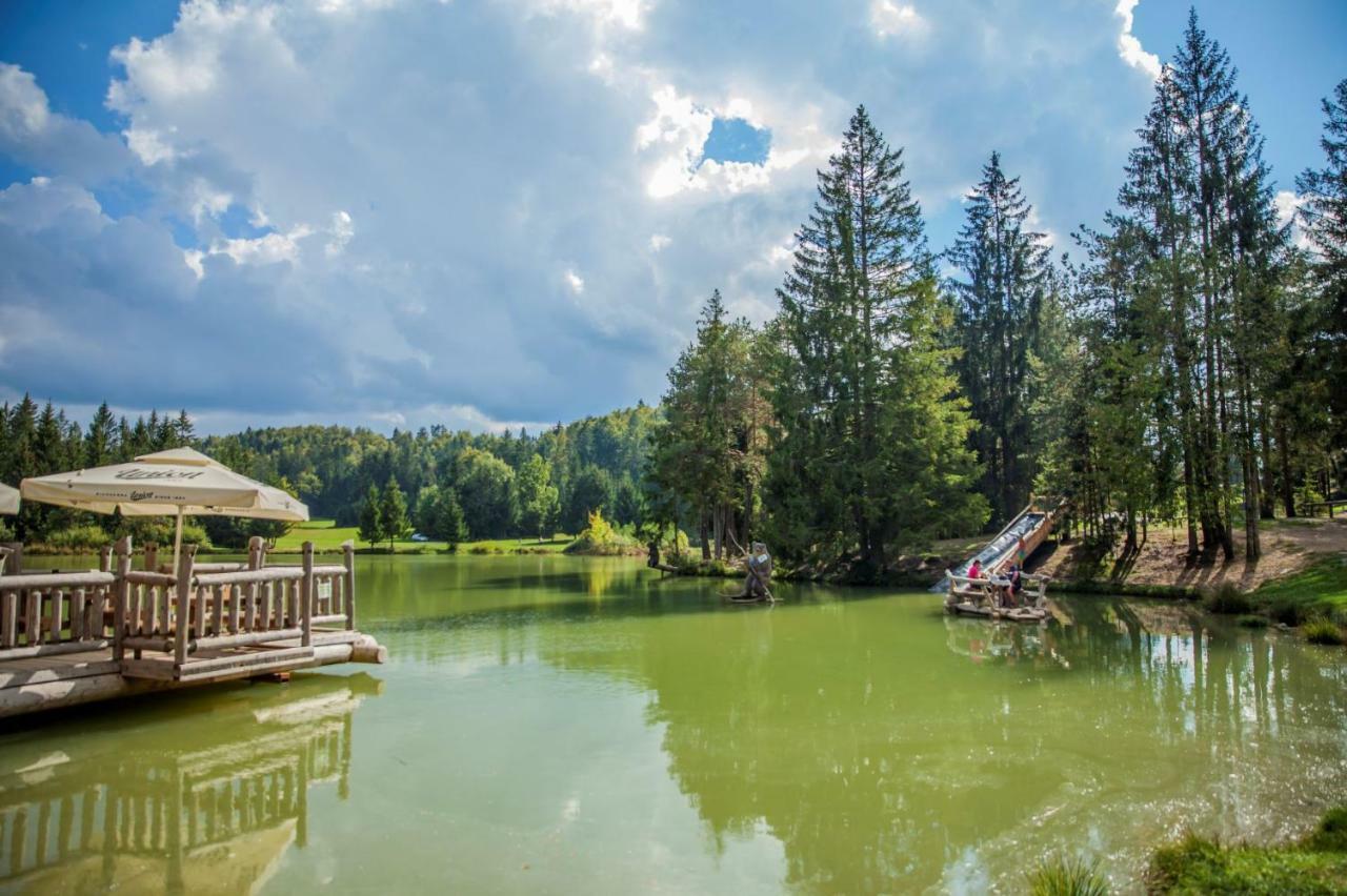 Glamping Lake Bloke Nova Vas  Exteriör bild